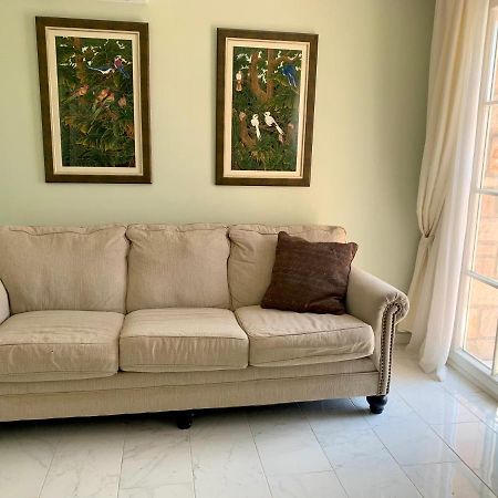 Maison De Ville Dans La Villa Brise Des Pins 勒卡内 外观 照片